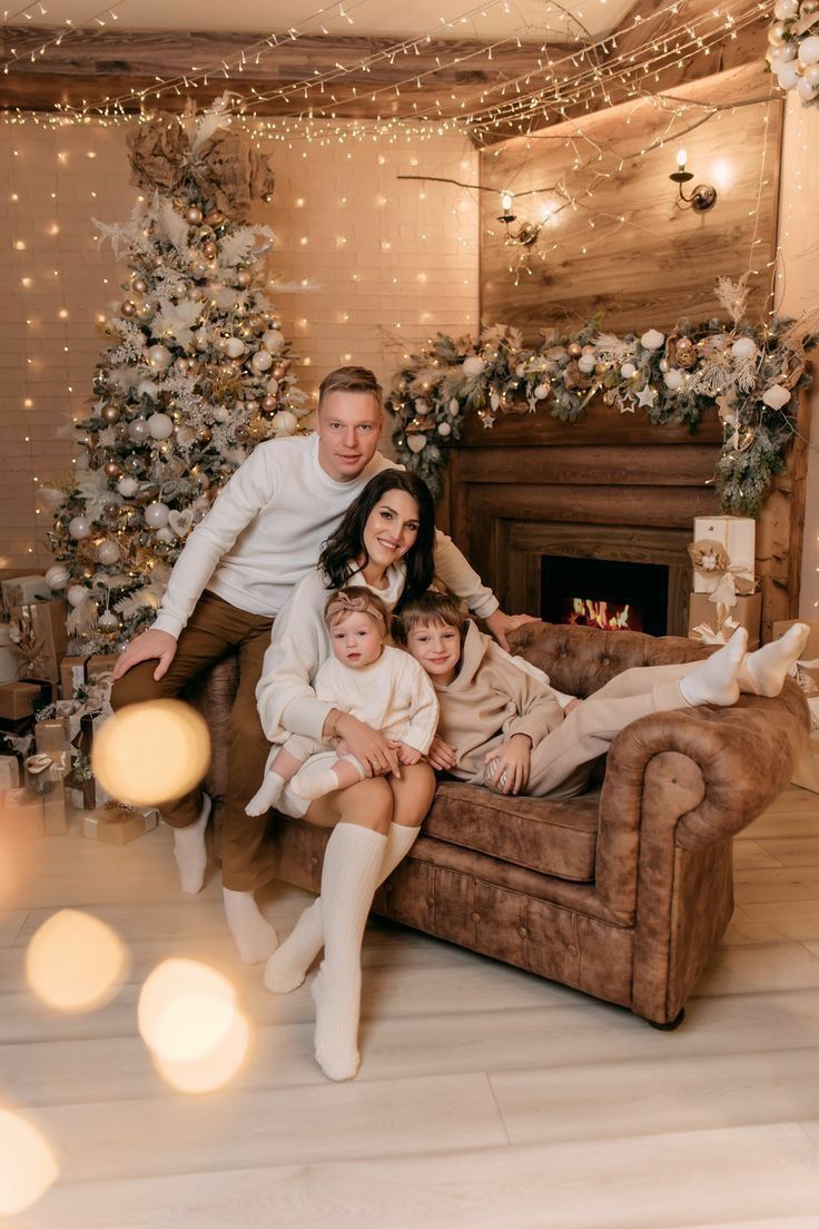 Tinute Sedinte Foto Craciun - tinute crem și albe, stil cozy-festiv.